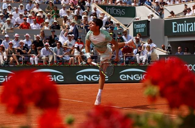 Mandatory Credit: Photo by Ella Ling Shutterstock (13949275z) Carlos Alcaraz of Spain in action French Open Tennis, Day 13, Roland Garros, Paris, France - 09 June 2023 French Open Tennis, Day 13, Roland Garros, Paris, France - 09 June 2023  Copyright: xEllaxLing Shutterstockx 13949275z