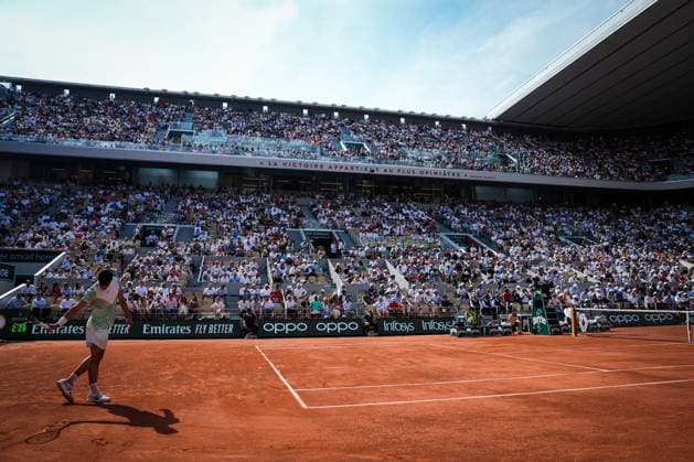 French Open, Roland Garros: Carlos Alcaraz Garfia - Novak Djokovic Paris, Frankrike 20230609. Carlos Alcaraz Garfia under semifinalen i tennis mellom Carlos Alcaraz Garfia fra Spania og Novak Djokovic fra Serbia under Roland-Garros-turneringen i Paris. Foto: Beate Oma Dahle NTB Paris Frankrike EDITORIAL USE ONLY. RESTRICTED USE FOR BETTING COMPANIES Ref:_SPO_BNC0259401349st.jpg  Copyright: xBeatexOmaxDahlex xNTBx