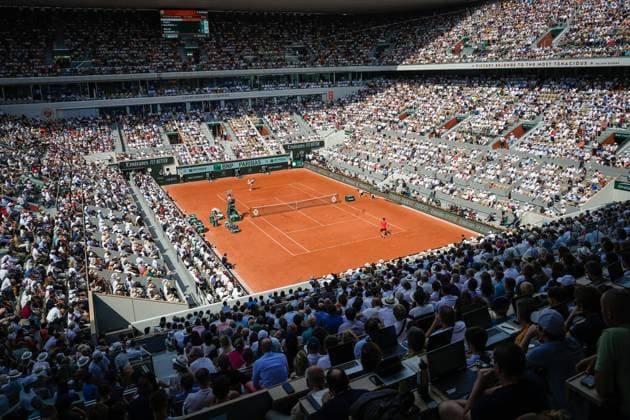 French Open, Roland Garros: Carlos Alcaraz Garfia - Novak Djokovic Paris, Frankrike 20230609. Under semifinalen i tennis mellom Carlos Alcaraz Garfia fra Spania og Novak Djokovic fra Serbia under Roland-Garros-turneringen i Paris. Foto: Beate Oma Dahle NTB Paris Frankrike EDITORIAL USE ONLY. RESTRICTED USE FOR BETTING COMPANIES Ref:_SPO_BNC0259401350st.jpg  Copyright: xBeatexOmaxDahlex xNTBx
