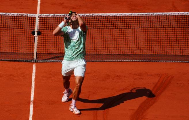 Mandatory Credit: Photo by Javier Garcia Shutterstock (13949278ak) Carlos Alcaraz reacts French Open Tennis, Day 13, Roland Garros, Paris, France - 09 June 2023 French Open Tennis, Day 13, Roland Garros, Paris, France - 09 June 2023  Copyright: xJavierxGarcia Shutterstockx 13949278ak