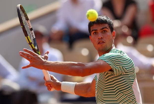 Mandatory Credit: Photo by Ella Ling Shutterstock (13949275dm) Carlos Alcaraz of Spain in action French Open Tennis, Day 13, Roland Garros, Paris, France - 09 June 2023 French Open Tennis, Day 13, Roland Garros, Paris, France - 09 June 2023  Copyright: xEllaxLing Shutterstockx 13949275dm