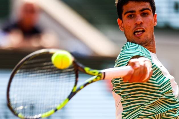 2023 French Open - Day Thirteen Carols ALCARAZ (ESP) in action during his match against Novak DJOKOVIC (SER) on Philippe-CHATRIER court in the French Open Roland Garros 2013 day thirteen. Paris France  Copyright: xIbrahimxEzzatx originalFilename:ezzat-notitle230609_npnlq.jpg