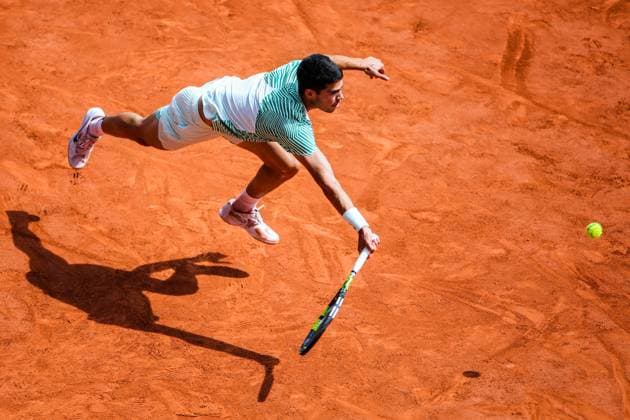 2023 French Open - Day Thirteen Carols ALCARAZ (ESP) in action during his match against Novak DJOKOVIC (SER) on Philippe-CHATRIER court in the French Open Roland Garros 2013 day thirteen. Paris France  Copyright: xIbrahimxEzzatx originalFilename:ezzat-notitle230609_npZDd.jpg