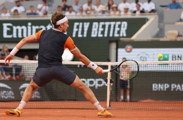 Fourth-seeded Casper Ruud of Norway plays against Alexander Zverev of Germany at the French Tennis Open in Paris, France, on Friday, June 9, 2023. Ruud won 6-3, 6-4, 6-0 and qualified for the finals.  PAR20230609142 MAYAxVIDON-WHITE