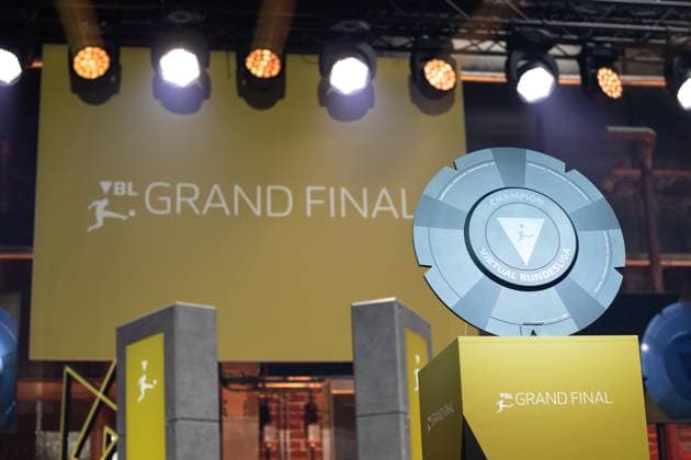Grand Final of the Virtual Bundesliga 2023 The championship cup of the Virtual Bundesliga Grand Final 2023 Grand Final of the Virtual Bundesliga 2023, Cologne, Strassenkickerbase, 10 06 2023 Copyright: xBEAUTIFULxSPORTS Buriakovx