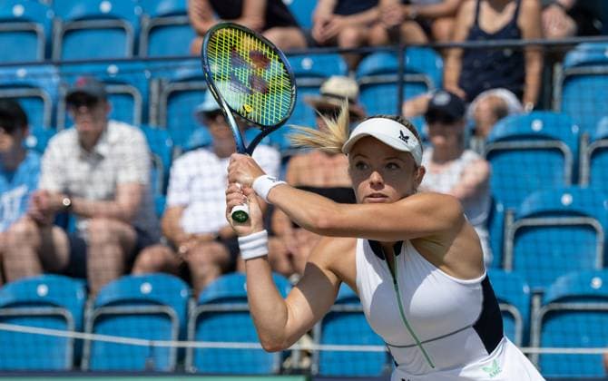 Katie Swan (GBR) playing Yuriko Lily Miyazaki (GBR) in the semi finals of the W100 Surbiton Trophy during day 6 of the Surbiton Trophy, at Surbiton Lawn Tennis Club, Surbiton, England on the 10th June 2023. Copyright: xAlanxStanfordx PMI-5587-0027