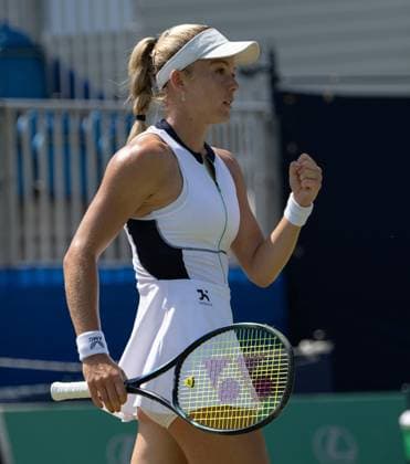 Katie Swan (GBR) playing Yuriko Lily Miyazaki (GBR) in the semi finals of the W100 Surbiton Trophy during day 6 of the Surbiton Trophy, at Surbiton Lawn Tennis Club, Surbiton, England on the 10th June 2023. Copyright: xAlanxStanfordx PMI-5587-0062