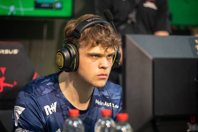 Grand Final of the Virtual Bundesliga 2023 Max Eggenkaemper Antimax, Schalke 04 Grand Final of the Virtual Bundesliga 2023, Koeln, Strassenkickerbase, 10 06 2023 Copyright: xBEAUTIFULxSPORTS Buriakovx