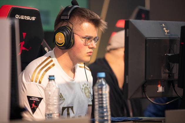 Grand Final of the Virtual Bundesliga 2023 Niklas Rank NiklasRank, FC Bayern Grand Final of the Virtual Bundesliga 2023, Koeln, Strassenkickerbase, 10 06 2023 Copyright: xBEAUTIFULxSPORTS Buriakovx