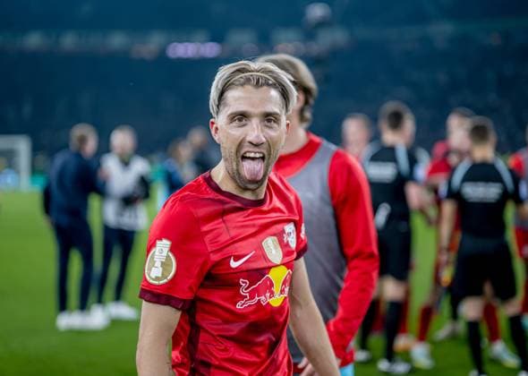 Leipzigs Kevin Kampl cheers after the match DFB Pokalfinale 2023 Eintracht Frankfurt RB Leipzig 0 2 3 June 2023 Olympiastadion, Berlin SG Eintracht Frankfurt RB Leipzig 0 2