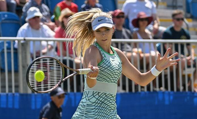 Katie Boulter (GBR) playing Yanina Wickmayer (BEL) in the semi finals of the W100 Surbiton Trophy during day 6 of the Surbiton Trophy, at Surbiton Lawn Tennis Club, Surbiton, England on the 10th June 2023. Copyright: xAlanxStanfordx PMI-5587-0100