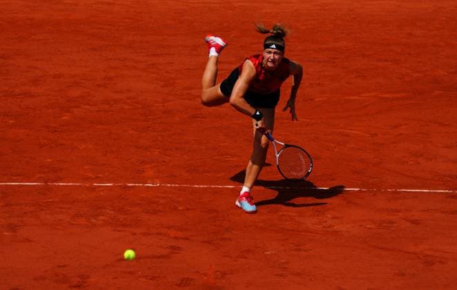 Mandatory Credit: Photo by Javier Garcia Shutterstock (13949279z) Karolina Muchova serves during the final French Open Tennis, Day 14, Roland Garros, Paris, France - 10 June 2023 French Open Tennis, Day 14, Roland Garros, Paris, France - 10 June 2023  Copyright: xJavierxGarcia Shutterstockx 13949279z