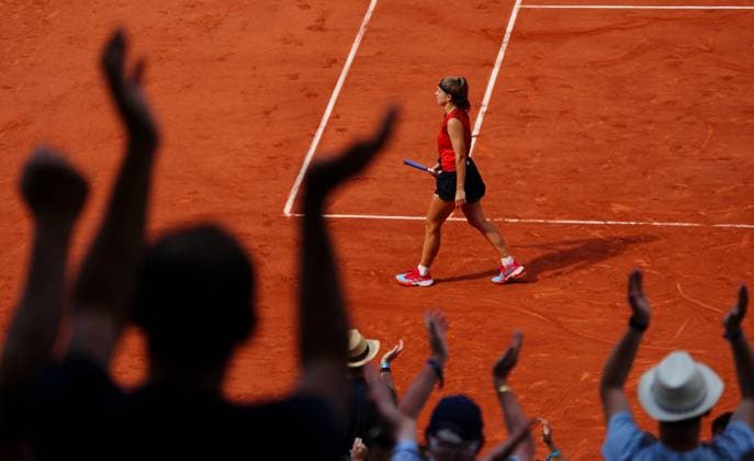 Mandatory Credit: Photo by Javier Garcia Shutterstock (13949279aa) Karolina Muchova takes the second set French Open Tennis, Day 14, Roland Garros, Paris, France - 10 June 2023 French Open Tennis, Day 14, Roland Garros, Paris, France - 10 June 2023  Copyright: xJavierxGarcia Shutterstockx 13949279aa