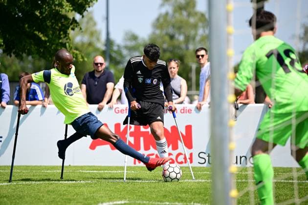 Sport I Mixed I Season 2022 2023 I Amputee Football Bundesliga I 3 Matchday I SG Nord Ost Kickoff Hoffenheim I 10 06 2023 Novatus Temba 5, Kickoff Hoffenheim Majed Sajid 9, SG Nord Ost and Paul Dolzer 18, Kickoff Hoffenheim in goal Hamburg Paul Hauenschild Sportanlage Schleswig Holstein Germany Copyright: xLobeca FelixxSchlikisx