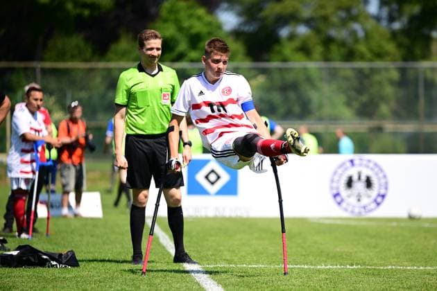 Sport I Mixed I Season 2022 2023 I Amputee Football Bundesliga I 3 Matchday I SG Nord Ost Fortuna Düsseldorf I 10 06 2023 swing out after Jonas Lappe shot 10, Fortuna Düsseldorf Hamburg Paul Hauenschild Sportanlage Schleswig Holstein Germany Copyright: xLobeca FelixxSchlikisx