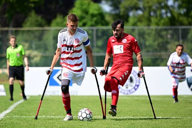 Sport I Mixed I Season 2022 2023 I Amputee Football Bundesliga I 3 Matchday I 1 FSV Mainz 05 Fortuna Düsseldorf I 10 06 2023 Jonas Lappe 10, Fortuna Düsseldorf vs Emrah Akdemir 11, 1 FSV Mainz 05 Hamburg Paul Hauenschild Sportanlage Schleswig Holstein Germany Copyright: xLobeca FelixxSchlikisx