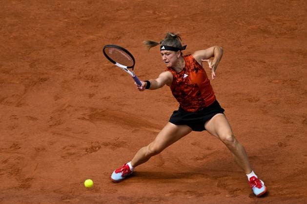Karolina Muchova (Cze) TENNIS : Roland Garros 2023 - Finale Dames - Paris - 10 06 2023 JBAutissier Panoramic 