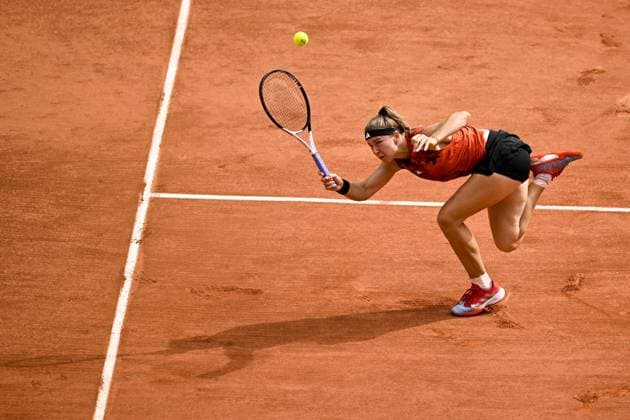 Karolina Muchova (Cze) TENNIS : Roland Garros 2023 - Finale Dames - Paris - 10 06 2023 JBAutissier Panoramic 