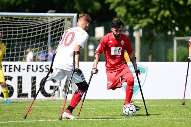 Sport I Mixed I Season 2022 2023 I Amputee Football Bundesliga I 3 Matchday I 1 FSV Mainz 05 Fortuna Düsseldorf I 10 06 2023 Jonas Lappe 10, Fortuna Düsseldorf vs Emrah Akdemir 11, 1 FSV Mainz 05 Hamburg Paul Hauenschild Sportanlage Schleswig Holstein Germany Copyright: xLobeca FelixxSchlikisx