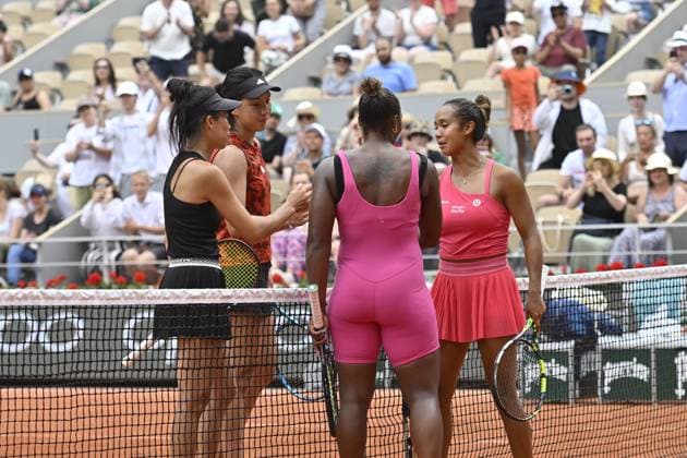 Tennis : Roland Garros 2023 - France - Wang Xinyu Su wei Hsieh gagnent le double dames Tennis : Roland Garros 2023 - France - 11 06 23 ChrysleneCaillaud Panoramic 