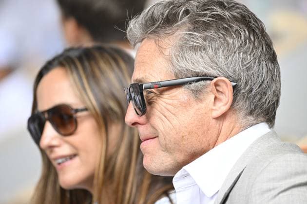 Tennis : Roland Garros 2023 - France - Finale du simple messieurs - Hugh Grant - english actor Tennis : Roland Garros 2023 - France - 11 06 23 ChrysleneCaillaud Panoramic 