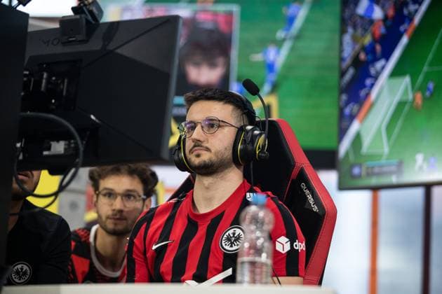 Grand Final of the Virtual Bundesliga 2023 Antonio Radelja AntonioRadelja, Eintracht Franfurt Grand Final of the Virtual Bundesliga 2023, Koeln, Strassenkickerbase, 10 06 2023 Copyright: xBEAUTIFULxSPORTS Buriakovx