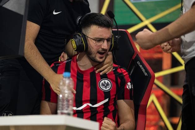 Grand Final of the Virtual Bundesliga 2023 Antonio Radelja AntonioRadelja, Eintracht Franfurt Grand Final of the Virtual Bundesliga 2023, Koeln, Strassenkickerbase, 10 06 2023 Copyright: xBEAUTIFULxSPORTS Buriakovx