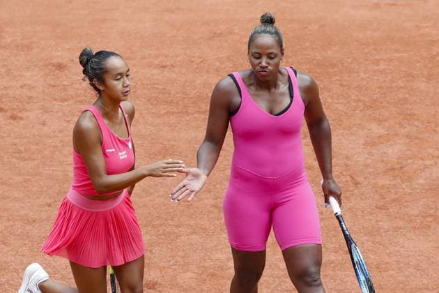 Su Wei Hsieh - Xinyu Wang Vs Leylah Fernandez - Taylor Townsend - Finale Double Dames TENNIS : Roland-Garros 2023 - Paris - 11 06 2023 MichaelBaucher Panoramic 