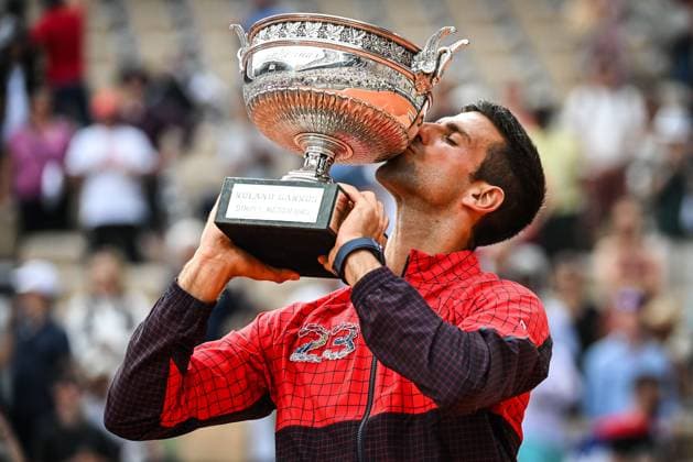 June 11, 2023, Paris, France, France: Novak DJOKOVIC of Serbia celebrates his victory with the trophy during the fifteenth day of Roland-Garros 2023, French Open 2023, Grand Slam tennis tournament at the Roland-Garros Stadium on June 11, 2023 in Paris, France. Paris France - ZUMAm308 20230611_zsp_m308_016 Copyright: xMatthieuxMirvillex