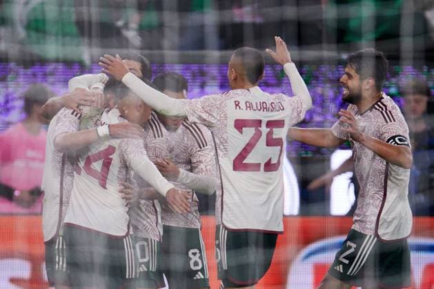 RECORD DATE NOT STATED Seleccion Mexico 2023 Mexico 2-2 Cameroon Kevin Alvarez celebrates his goal 2-2 of Mexico during the game Mexico (Mexican national team, Nationalteam vs Cameroon, corresponding to the Friendly match, at Snapdragon Stadium, on June 10, 2023. <br><br> Kevin Alvarez celebra su gol de Mexico durante el partido Mexico (Seleccion Mexicana) vs Camerun, correspondiente al Partido Amistoso de preparacion, en el Estadio Snapdragon, el 10 de junio de 2023. SAN DIEGO CALIFORNIA ESTADOS UNIDOS  Copyright: xJorgexMartinezx 20230610231827_SMN_23_AM_MEX_CAM_ALVAREZ336
