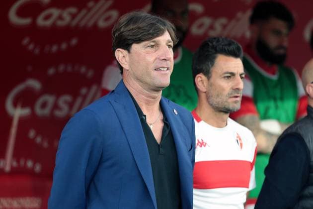 Foto Donato Fasano LaPresse 11 Giugno 2023 Bari, Italia - calcio - Bari vs Cagliari - Campionato di calcio Serie BKT 2022 2023 - Finale playoff - Stadio San Nicola. Nella foto: Michele Mignani June 11 , 2023 Bari, Italy - sport, soccer - Bari vs Cagliari - playoff - Italian Football Championship League BKT 2022 2023 - San Nicola stadium. In the pic:Michele Mignani  Copyright: xDonatoxFasano LaPressex