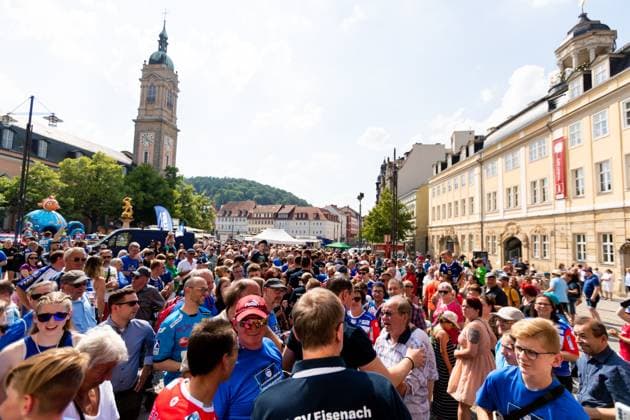 10 06 2023, GER, handball, 2 BL, season 22 23, men, promotion celebration ThSV Eisenach to the 1 Bundesliga shows impressions of the promotion celebration of ThSV Eisenach to the 1 Handballbundesliga Eisenach marketplace Thuringia Germany