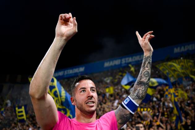 Spezia Calcio v Hellas Verona FC - Serie A Lorenzo Montipo of Hellas Verona FC celebrates the victory at the end of the Serie A relegation play-off football match between Spezia Calcio and Hellas Verona FC. Reggio Emilia Italy Copyright: xNicolòxCampox