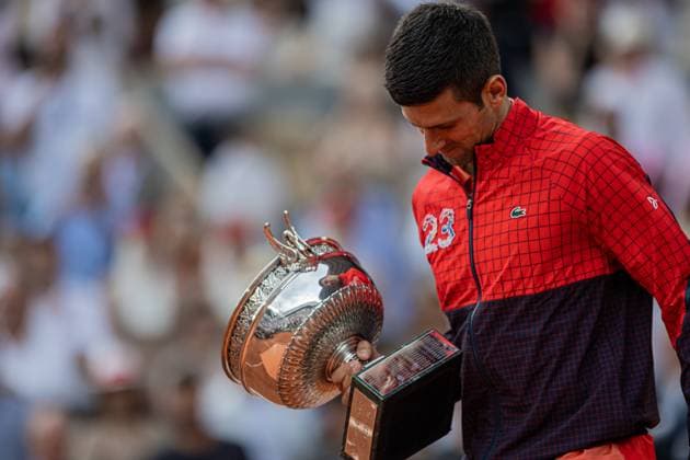 2023 French Open - Day Fifteen Novak Djokovic with the trophy on the podium after the Men s Singles final at Roland Garros Grand Slam Tournament - Day 15 on June 11, 2023 in Paris, France. Paris France  Copyright: xRobertxSzaniszlox originalFilename:szaniszlo-notitle230611_np3dT.jpg