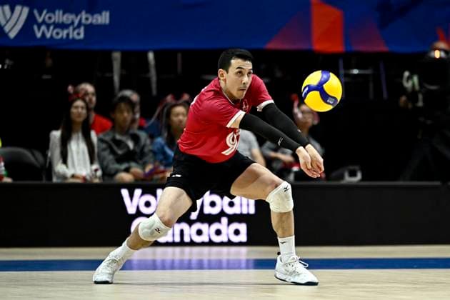 June 11, 2023, Ottawa, ON, CAN: Canada s Landon Currie (97) digs the ball as they take on Germany during Volleyball Nations League action in Ottawa, on Sunday, June 11, 2023. Landon Currie  - ZUMAc35_ 20230611_zaf_c35_176 Copyright: xJustinxTangx