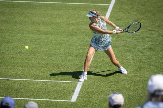 ROSMALEN - Victoria Azarenka (RUS) in action against Natalija Stevanovic (RUS) on the first day of the Libema Open tennis tournament in Rosmalen. AP SANDER KING xVIxANPxSportx xxANPxIVx 471453472 originalFilename: 471453472.jpg
