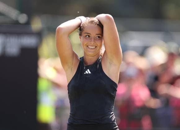 Sport Bilder des Tages Mandatory Credit: Photo by Ryan Browne Shutterstock (13961283as) Jodie Burrage of Great Britain celebrates winning her match against Tereza Martincova. Rothesay Open, Day Two, Tennis, Nottingham Tennis Centre, Nottingham, UK - 13 Jun 2023 Rothesay Open, Day Two, Tennis, Nottingham Tennis Centre, Nottingham, UK - 13 Jun 2023 Copyright: xRyanxBrowne Shutterstockx 13961283as
