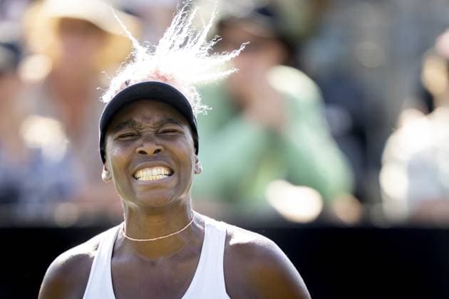 ROSMALEN - Venus Williams (USA) in action against Celine Naef (SUI) on the second day of the Libema Open tennis tournament in Rosmalen. AP SANDER KING xVIxANPxSportx xxANPxIVx 471536025 originalFilename: 471536025.jpg