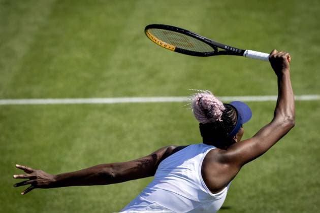 ROSMALEN - Venus Williams (USA) in action against Celine Naef (SUI) on the second day of the Libema Open tennis tournament in Rosmalen. AP SANDER KING xVIxANPxSportx xxANPxIVx 471537643 originalFilename: 471537643.jpg