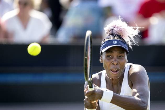 ROSMALEN - Venus Williams (USA) in action against Celine Naef (SUI) on the second day of the Libema Open tennis tournament in Rosmalen. AP SANDER KING xVIxANPxSportx xxANPxIVx 471538417 originalFilename: 471538417.jpg