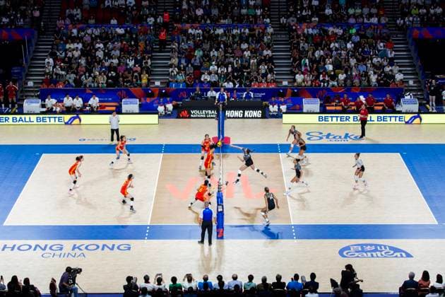 Volleyball, Frauen, FIVB Nations League, China - Kanada June 13, 2023, Hong Kong, Hong Kong: Team Canada and Team China seen in action during the preliminary match of FIVB Volleyball Nations League Hong Kong 2023 between China and Canada at Hong Kong Coliseum. Final score; China 3:0 Canada. Hong Kong Hong Kong - ZUMAs197 20230613_zaa_s197_056 Copyright: xBenxLaux