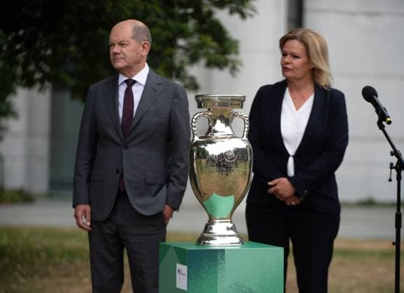 Football, 2022 2023 season, photo opportunity UEFA Euro 2024, f l Federal Chancellor Olaf Scholz, Federal Minister of the Interior Nancy Faeser Federal Minister of the Interior , 14 06 2023, Copyright: xSebastianxRäppold MatthiasxKochx