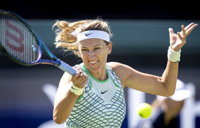 ROSMALEN - Victoria Azarenka (BLR) in action against Ashlyn Krueger (USA) on the third day of the Libema Open tennis tournament in Rosmalen. AP SANDER KING xVIxANPxSportx xxANPxIVx 471588707 originalFilename: 471588707.jpg