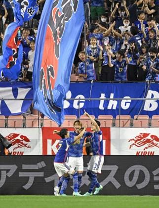 Football: Japan-El Salvador friendly Japan s Shogo Taniguchi (R) celebrates with teammates after opening the scoring with a header in the first half of an international football friendly against El Salvador on June 15, 2023, at Toyota Stadium in Toyota in Aichi Prefecture, central Japan.  A14AA0001586731P 