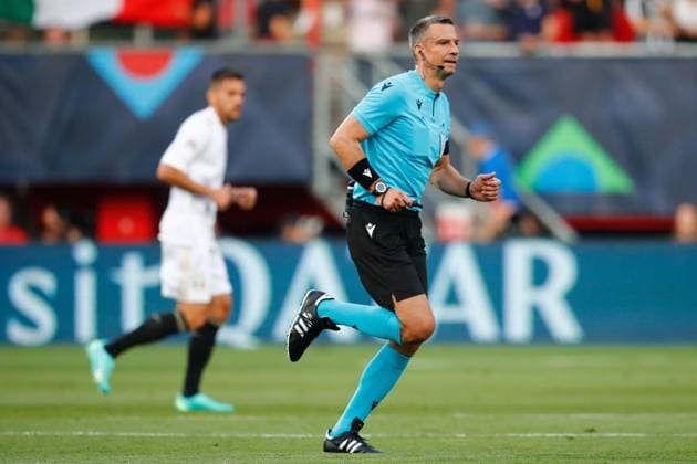 ENSCHEDE, 15-06-2023 , Stadium Grolsch Veste, Nations League semi final 2022 2023 between Spain and Italy, referee Slavko Vincic Spain - Italy  x21338090x Copyright: