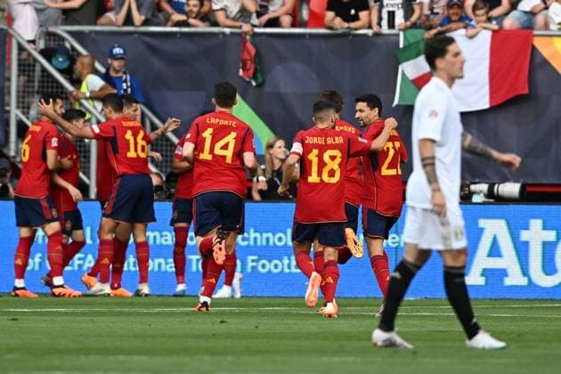Spain v Italy - UEFA Nations League 2022 23 Semifinal Yeremy Pino of Spain celebrates his goal with teammates during the UEFA Nations League 2022 23 semifinal match between Spain and Italy at FC Twente Stadium on June 15, 2023 in Enschede, Netherlands. MarkoxLukunic PIXSELL