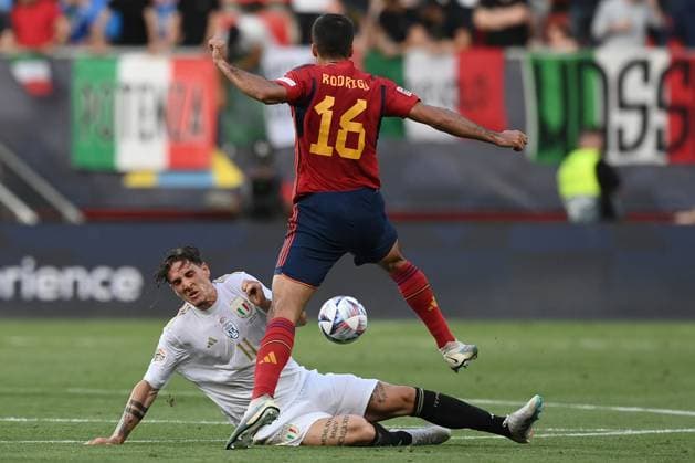 Db Enschede (Olanda) 15 06 2023 - Nations League Spagna-Italia foto Image nella foto: Nicolo™ Zaniolo-Rodrigo 