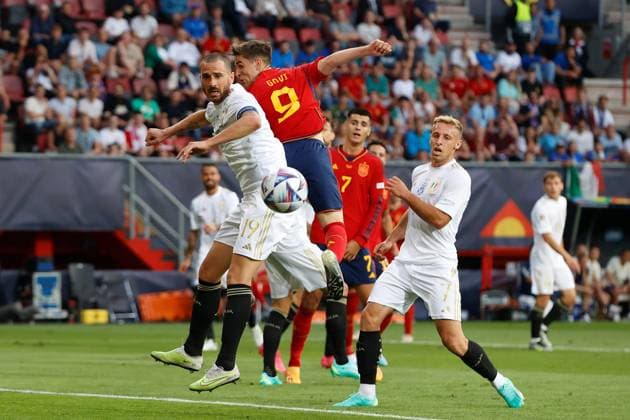 ENSCHEDE, 15-06-2023 , Stadium Grolsch Veste, Nations League semi final 2022 2023 between Spain and Italy, Italy player Leonardo Bonucci and Spain player Gavi Spain - Italy  x21338212x Copyright: