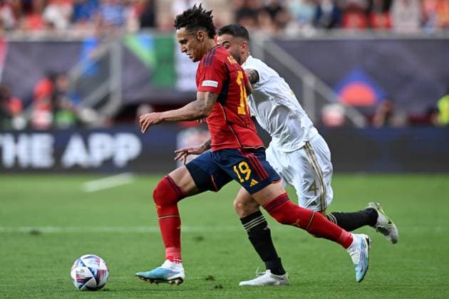 Spain v Italy - UEFA Nations League 2022 23 Semifinal Rodrigo of Spain and Leonardo Spinazzola of Italy in action during the UEFA Nations League 2022 23 semifinal match between Spain and Italy at FC Twente Stadium on June 15, 2023 in Enschede, Netherlands. MarkoxLukunic PIXSELL