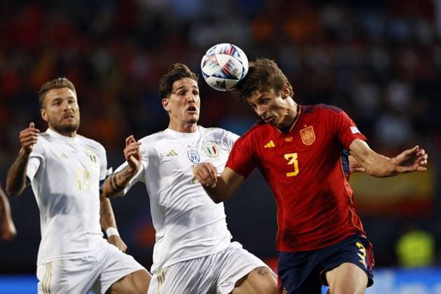 ENSCHEDE - (l-r) Ciro Immobile of Italy, Nicolo Zaniolo of Italy, Robin Le Normand of Spain during the UEFA Nations League semifinal match between Spain and Italy at Stadion De Grolsch Veste on June 15, 2023 in Enschede, Netherlands. ANP MAURICE VAN STEEN netherlands out - belgium out Enschede xVIxxIVx 471694708 originalFilename: 0260102894st.jpg